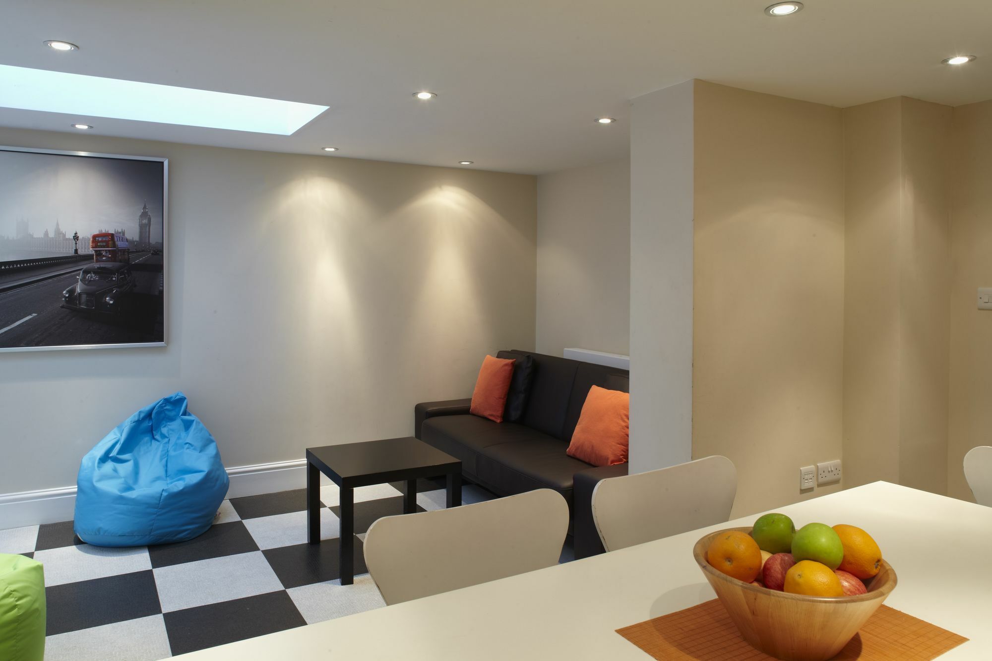 Belgravia Гостевой дом 4*